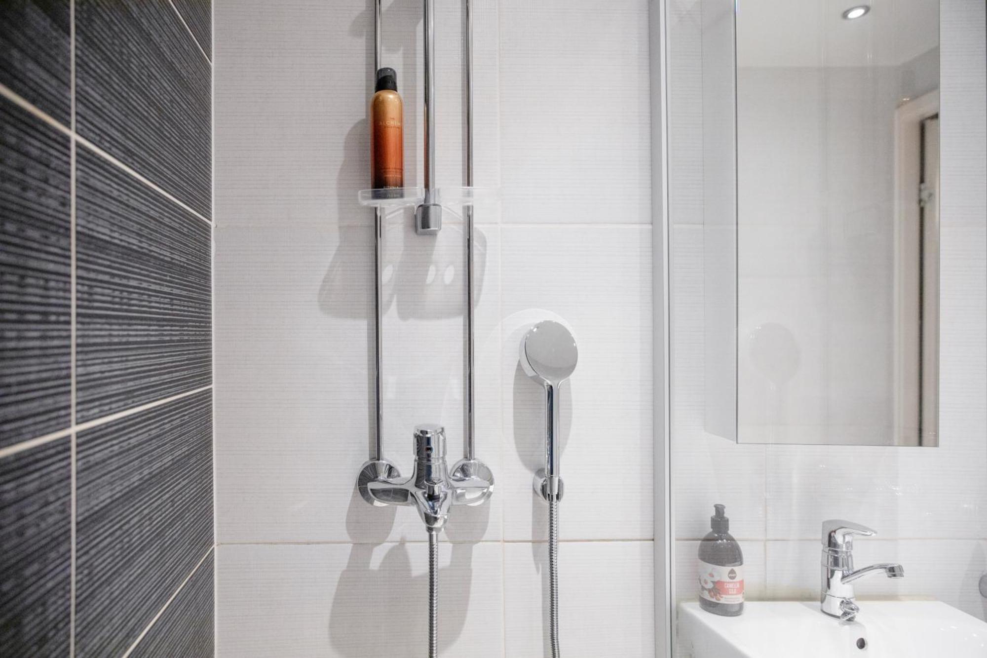 Huoneisto Center Bright 2-rooms Scandinavian Helsinki
